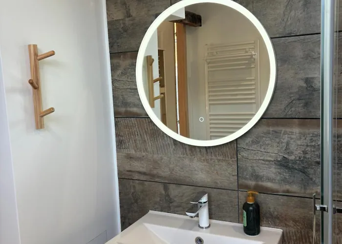 Arthus Menalippe Apartment